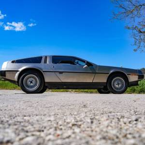 Delorean-DMC12_01_original